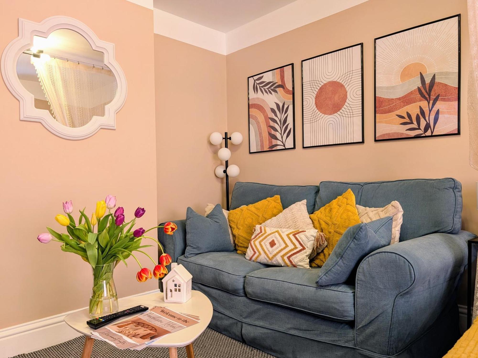 Peacehaven Retreat - 4 Minutes From The Beach! Pet Friendly! Уэймут Экстерьер фото