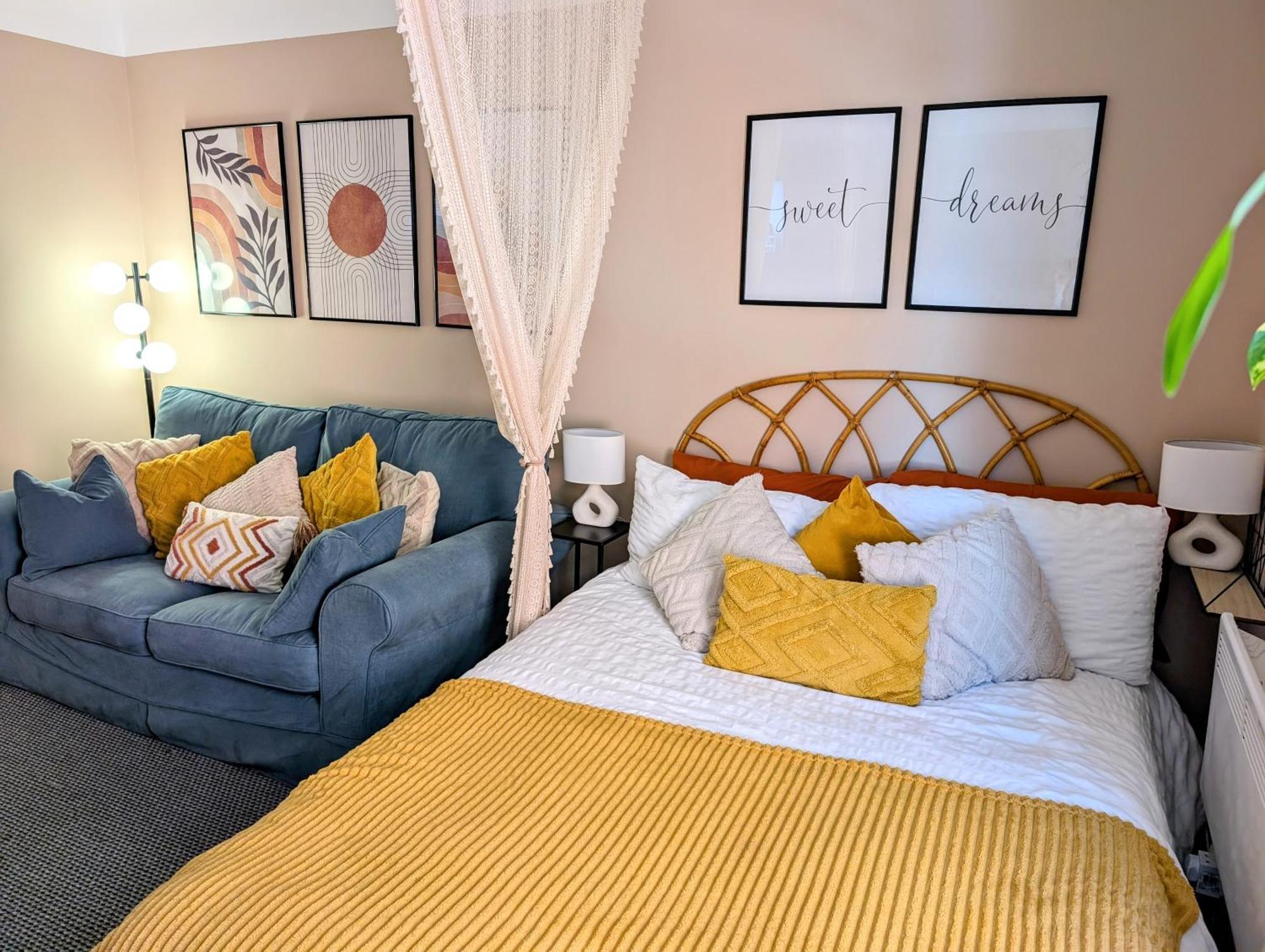 Peacehaven Retreat - 4 Minutes From The Beach! Pet Friendly! Уэймут Экстерьер фото